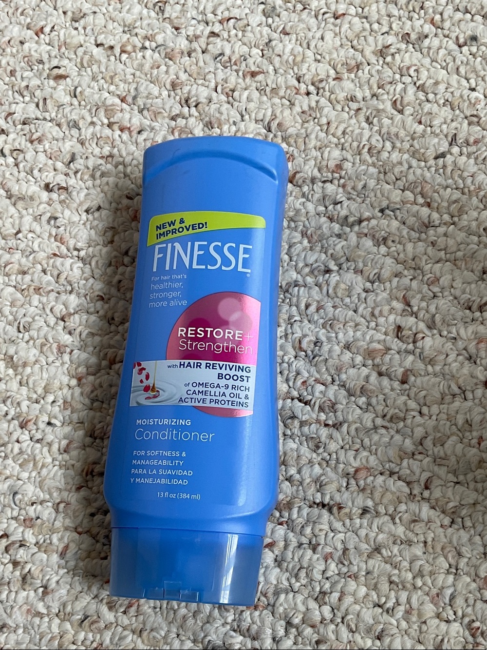 Finesse Restore + Strengthen Moisturizing Conditioner - Blue.  Brand new